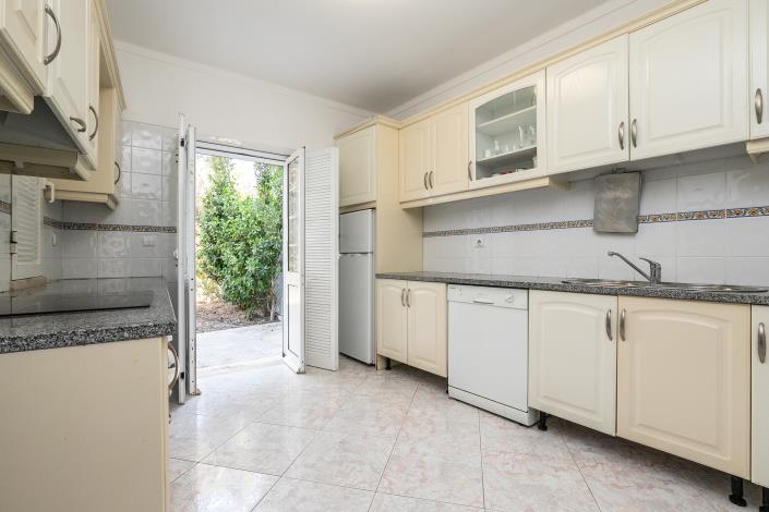 Image No.10-3 Bed Townhouse for sale