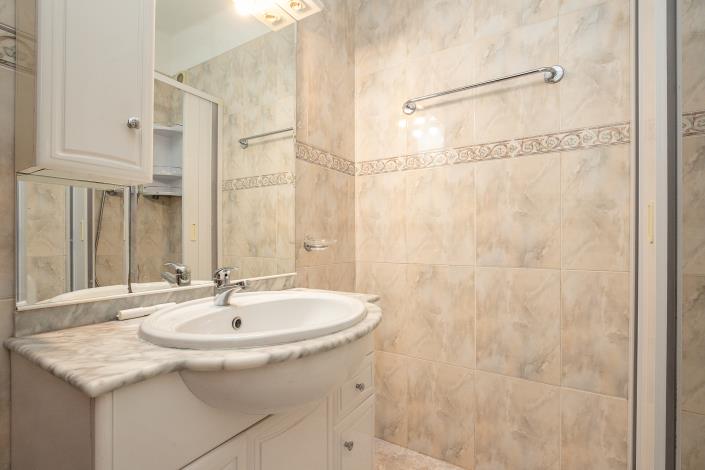 Image No.15-3 Bed Townhouse for sale