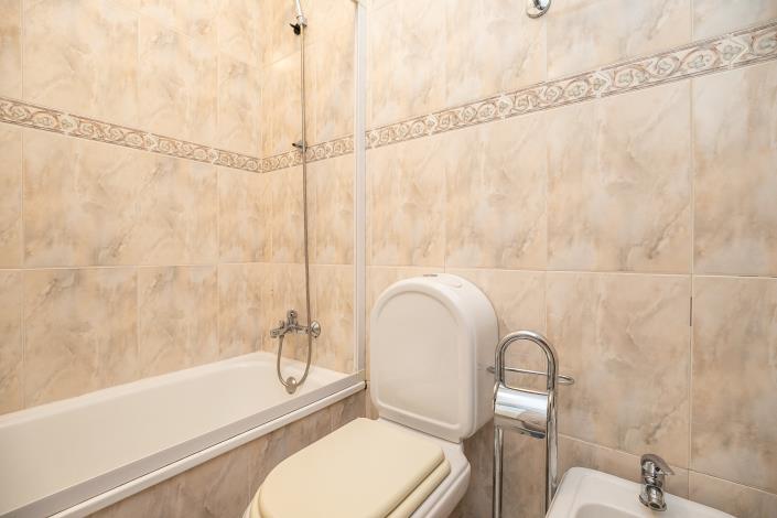 Image No.20-3 Bed Townhouse for sale