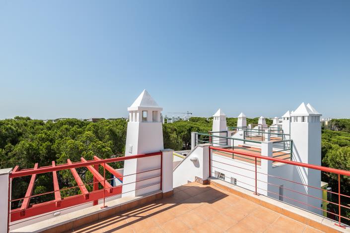 Image No.31-3 Bed Townhouse for sale