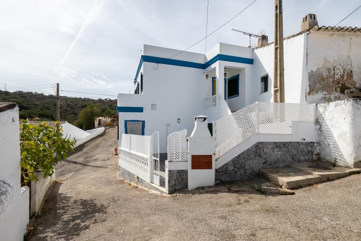 Image No.2-2 Bed House/Villa for sale