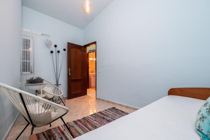 Image No.9-2 Bed House/Villa for sale