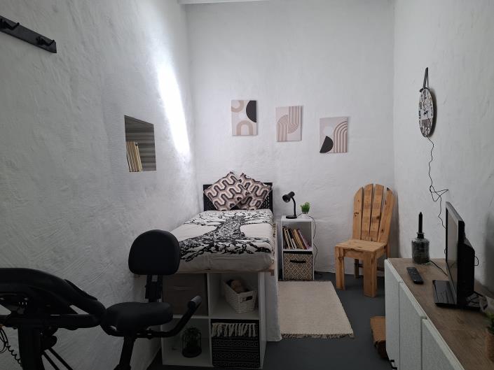 Image No.8-2 Bed Cottage for sale