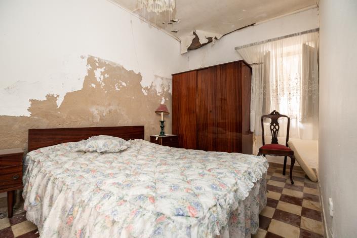 Image No.10-3 Bed Townhouse for sale