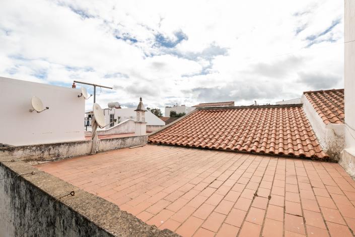 Image No.18-3 Bed Townhouse for sale