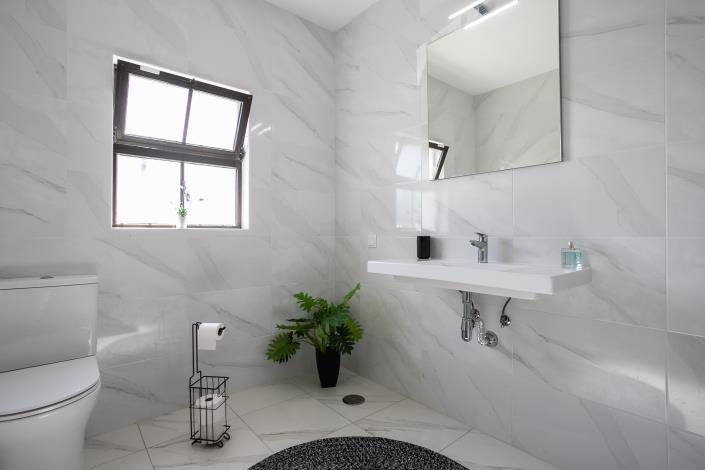 Image No.10-3 Bed Villa / Detached for sale