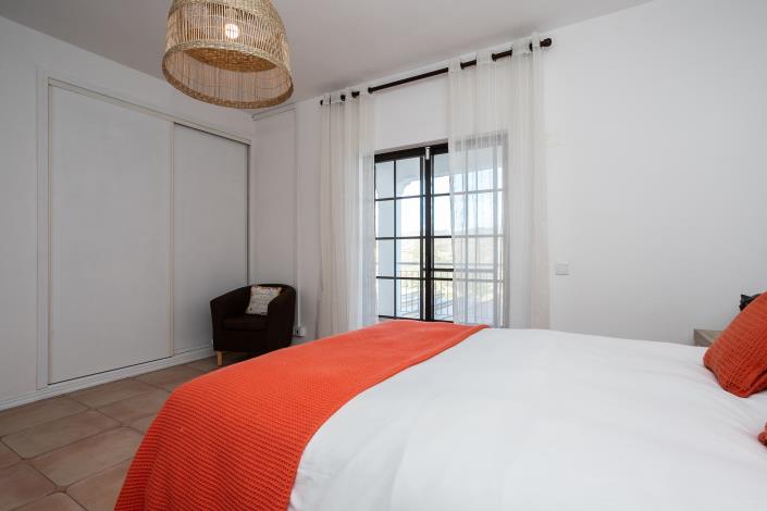 Image No.24-3 Bed Villa / Detached for sale