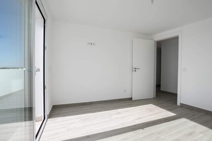 Image No.6-3 Bed Apartment for sale