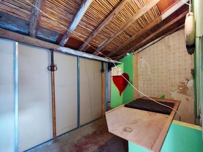 Image No.6-2 Bed House for sale