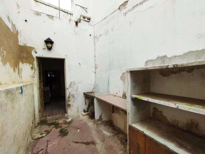 Image No.9-2 Bed House for sale