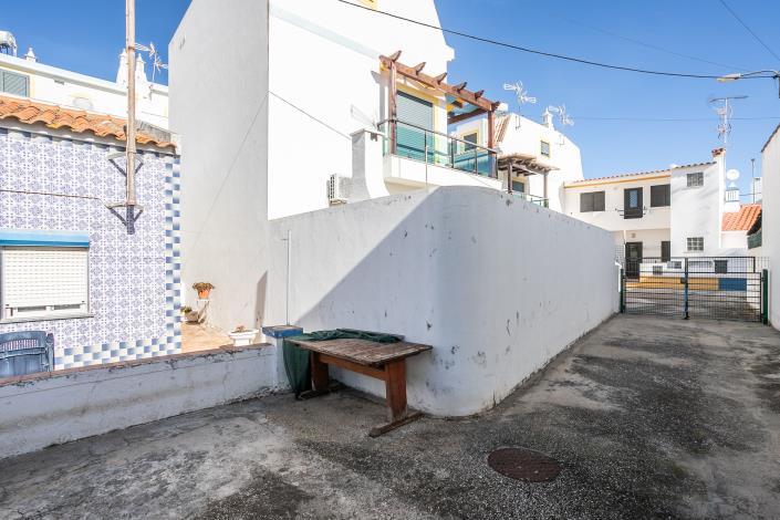 Image No.2-7 Bed House for sale