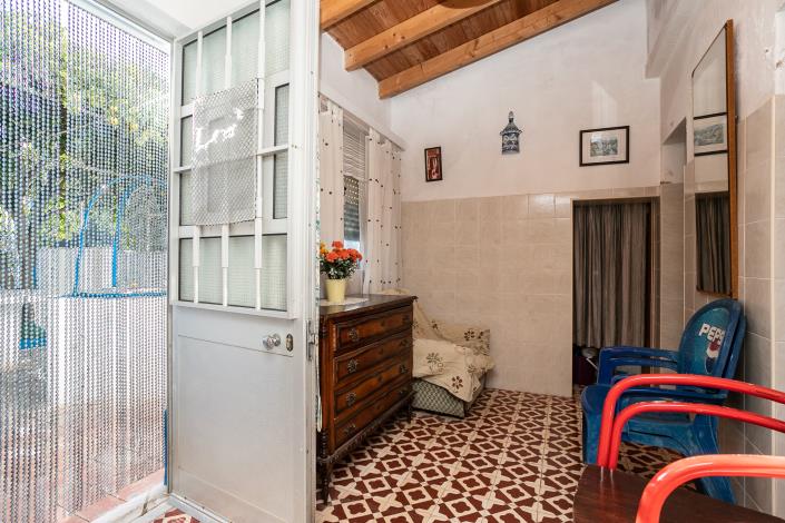 Image No.6-7 Bed House for sale