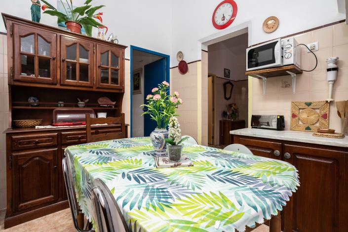 Image No.24-7 Bed House for sale