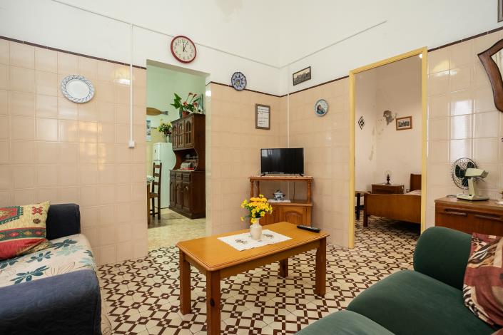 Image No.26-7 Bed House for sale