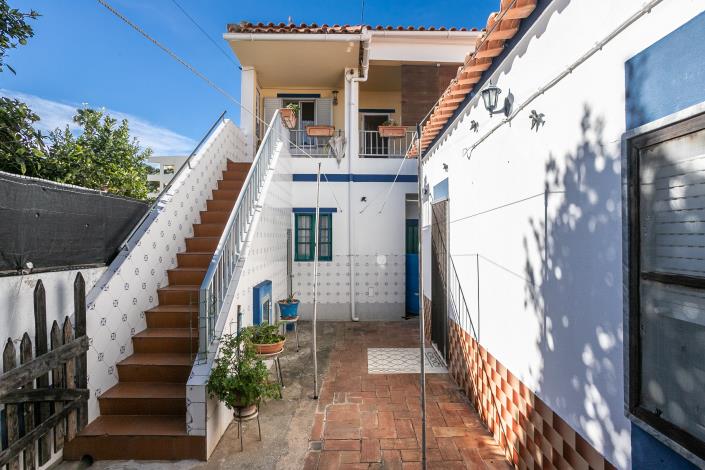 Image No.37-7 Bed House for sale