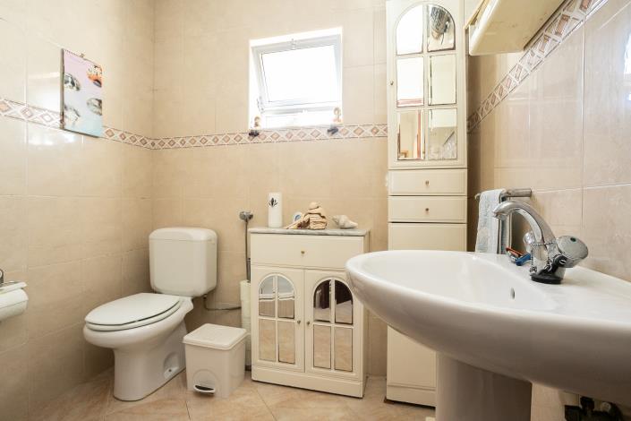 Image No.46-7 Bed House for sale