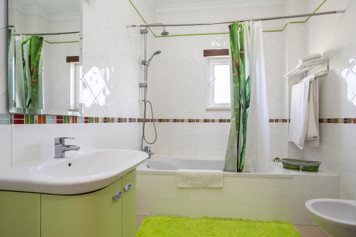 Image No.16-5 Bed Villa / Detached for sale