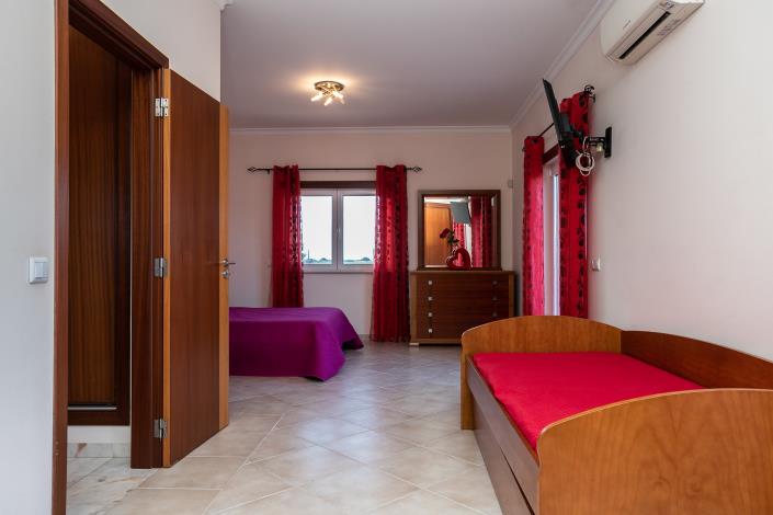 Image No.34-5 Bed Villa / Detached for sale