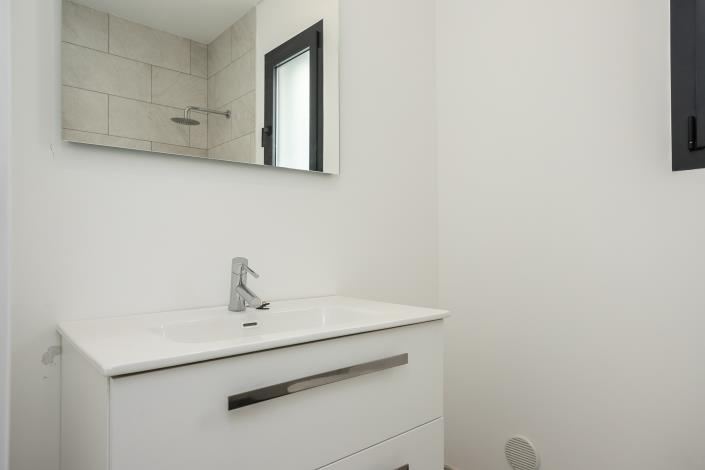 Image No.12-3 Bed Villa / Detached for sale