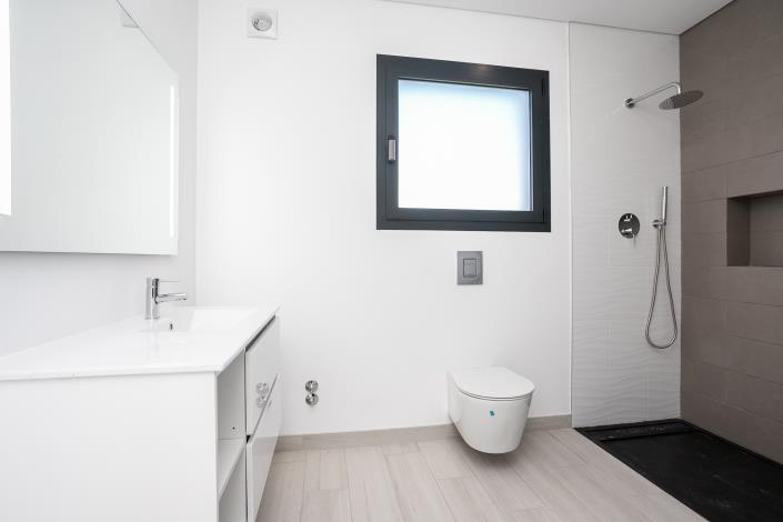 Image No.26-3 Bed Villa / Detached for sale