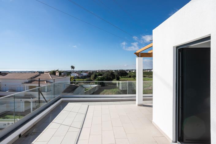 Image No.40-3 Bed Villa / Detached for sale