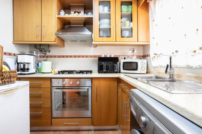 Image No.5-2 Bed Townhouse for sale