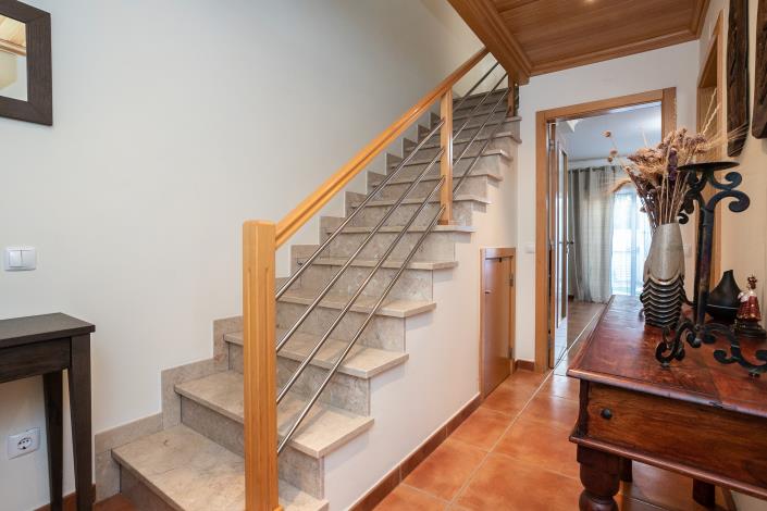 Image No.16-2 Bed Townhouse for sale