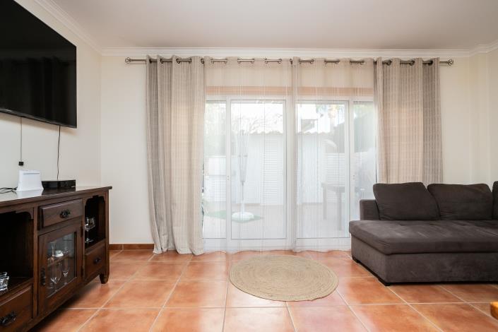 Image No.9-2 Bed Townhouse for sale