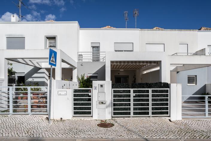 Image No.27-2 Bed Townhouse for sale