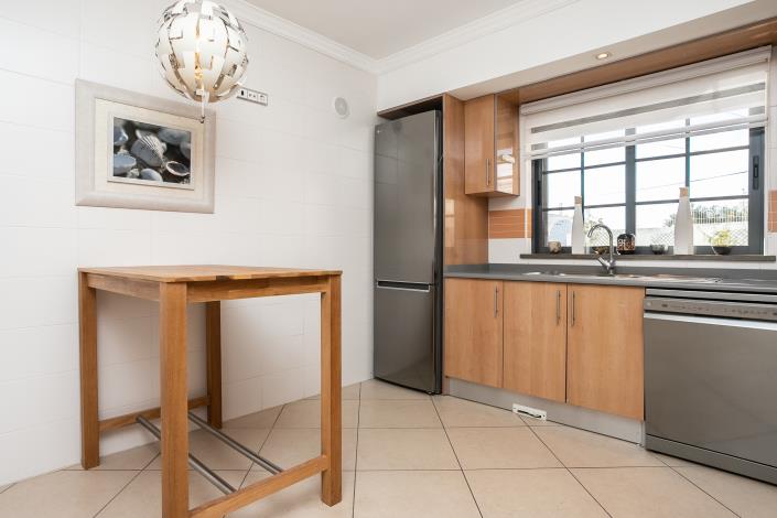 Image No.5-5 Bed Semi-Detached for sale