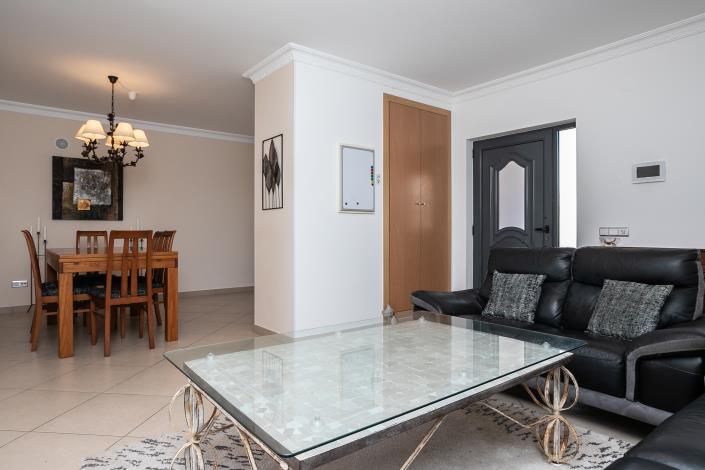 Image No.9-5 Bed Semi-Detached for sale