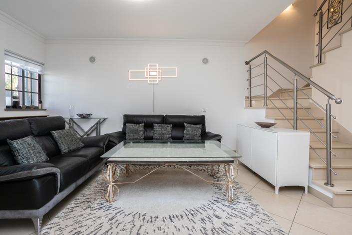 Image No.8-5 Bed Semi-Detached for sale