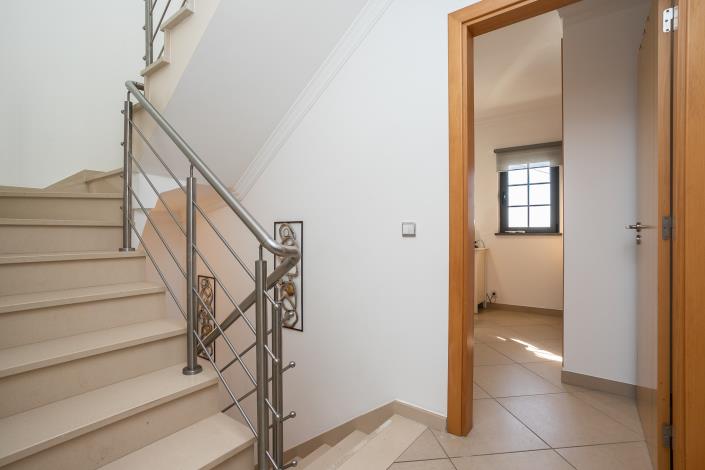 Image No.15-5 Bed Semi-Detached for sale