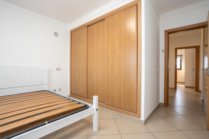 Image No.18-5 Bed Semi-Detached for sale