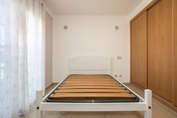 Image No.19-5 Bed Semi-Detached for sale