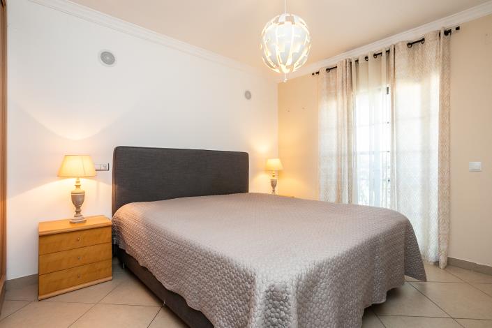 Image No.23-5 Bed Semi-Detached for sale