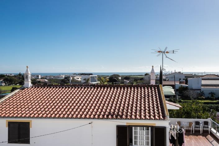 Image No.35-5 Bed Semi-Detached for sale