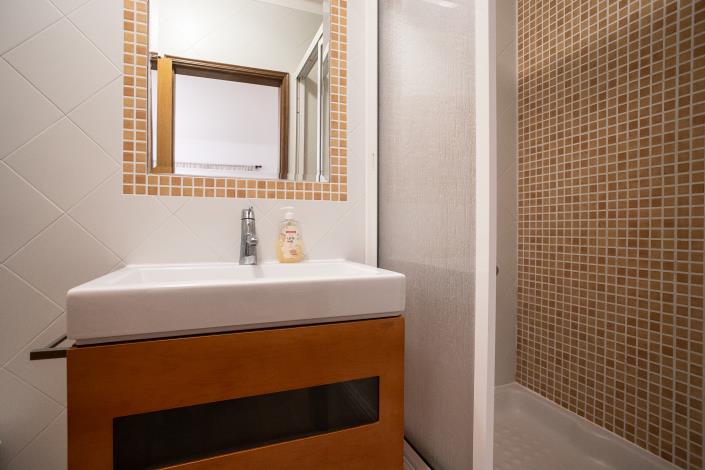 Image No.19-3 Bed Semi-Detached for sale