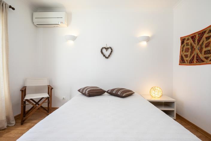 Image No.21-3 Bed Semi-Detached for sale