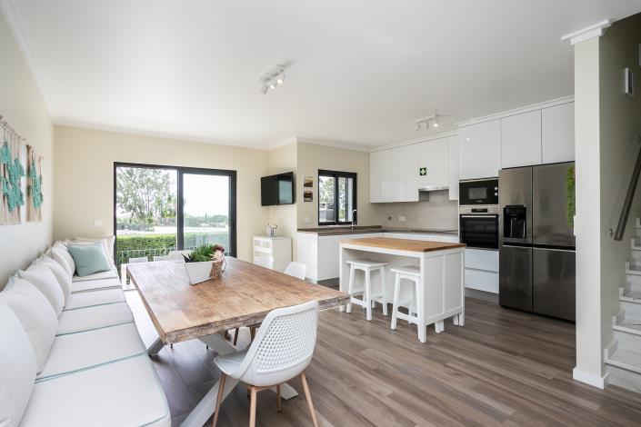 Image No.10-5 Bed Townhouse for sale