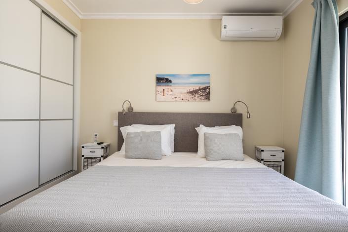 Image No.25-5 Bed Townhouse for sale