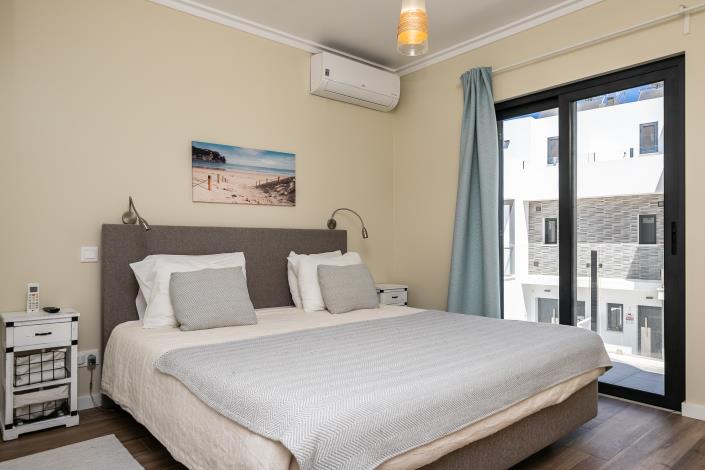 Image No.24-5 Bed Townhouse for sale