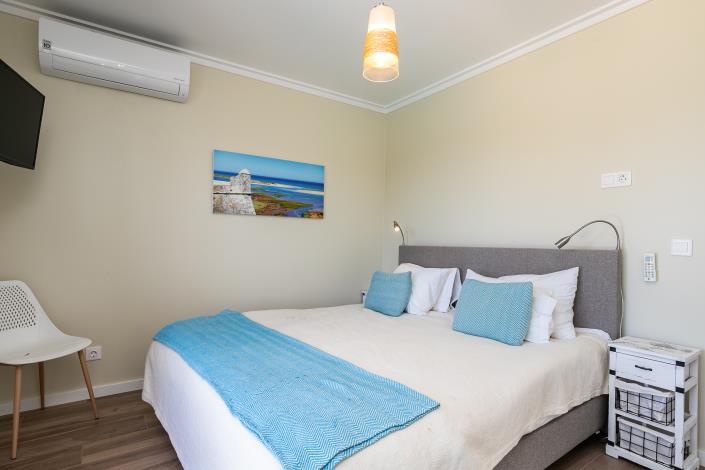 Image No.33-5 Bed Townhouse for sale