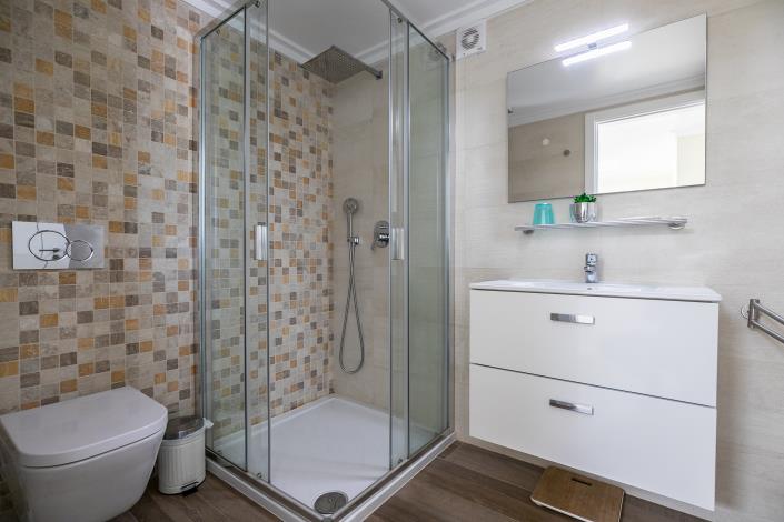 Image No.39-5 Bed Townhouse for sale