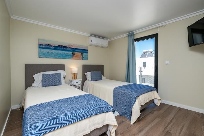 Image No.46-5 Bed Townhouse for sale