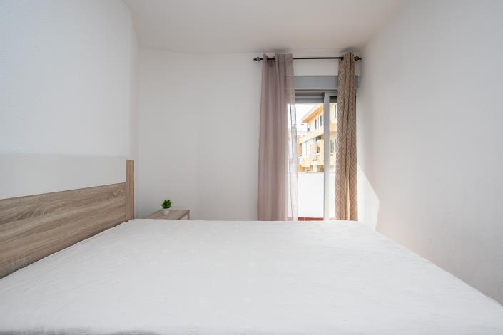 Image No.10-1 Bed Apartment for sale