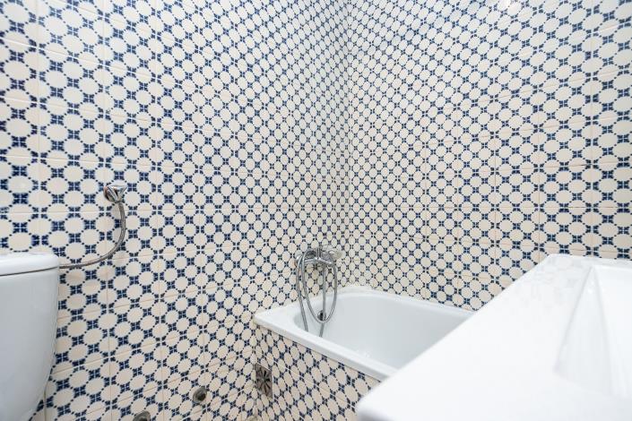 Image No.20-1 Bed Apartment for sale