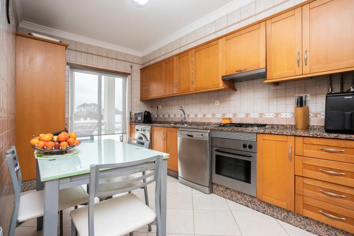 Image No.8-4 Bed Duplex for sale