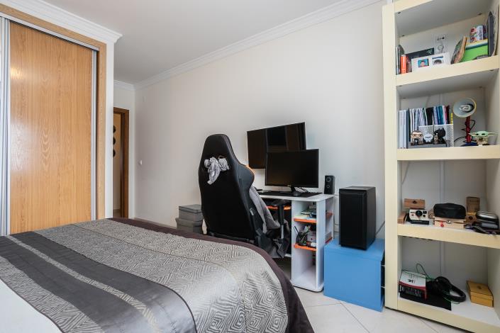 Image No.10-4 Bed Duplex for sale