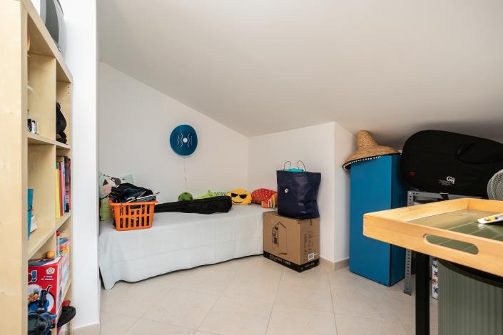 Image No.26-4 Bed Duplex for sale